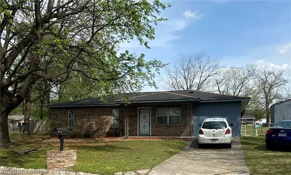 102 36th Street, Van Buren, AR 72956