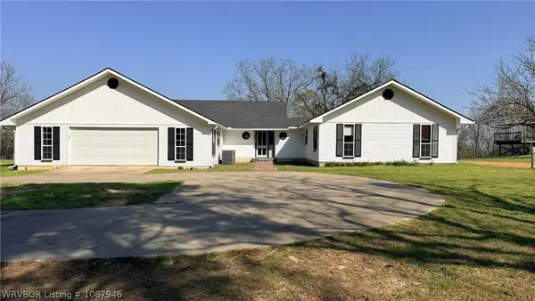 2220 37th Street, Ozark, AR 72949