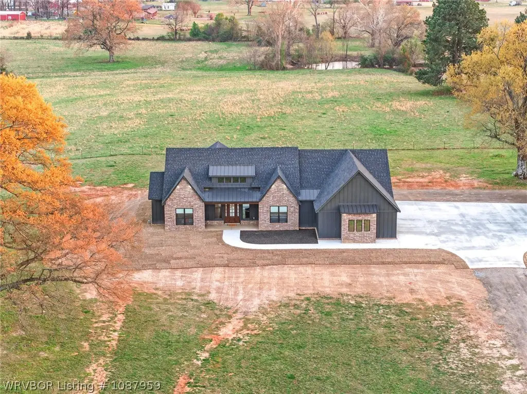 600 E Mckenzie Avenue, Pocola, OK 74902 - #1