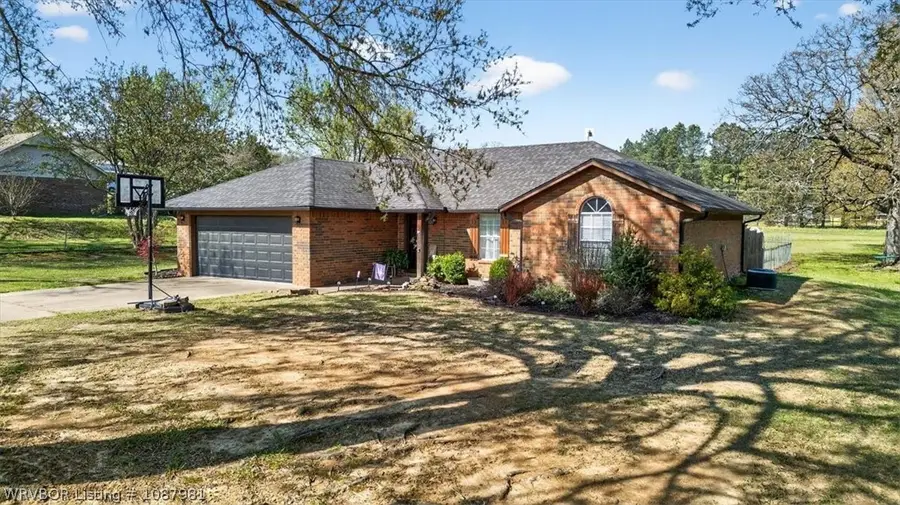 2013 Central Avenue, Poteau, OK 74953 - #2