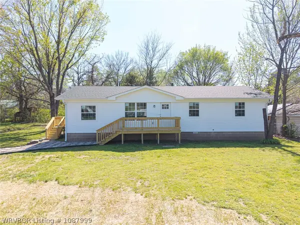 513 E Adams Avenue, Midland, AR 72945