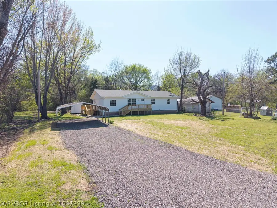 513 E Adams Avenue, Midland, AR 72945 - #3