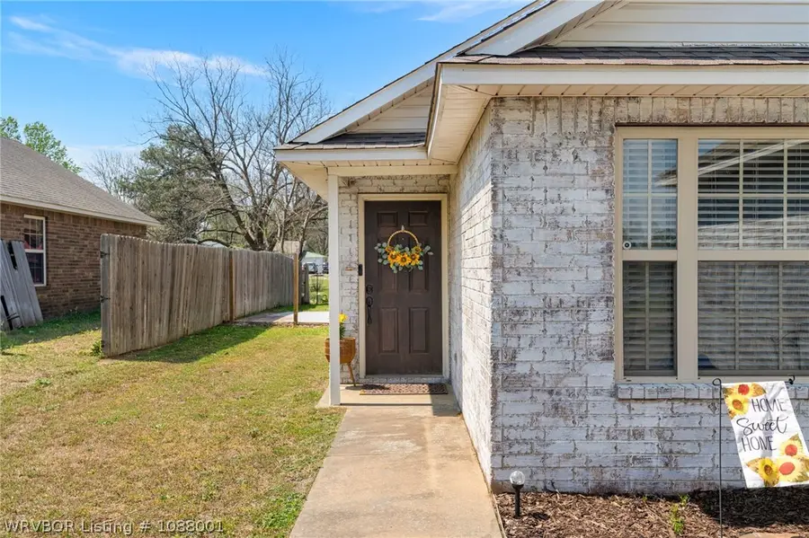 911 S Locust Street, Sallisaw, OK 74955 - #2