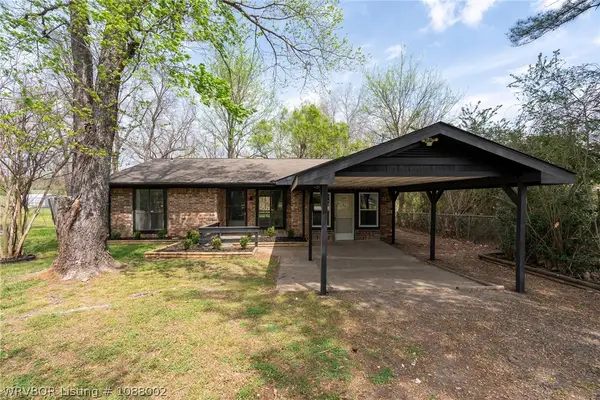 9506 Berry Lane, Hackett, AR 72937