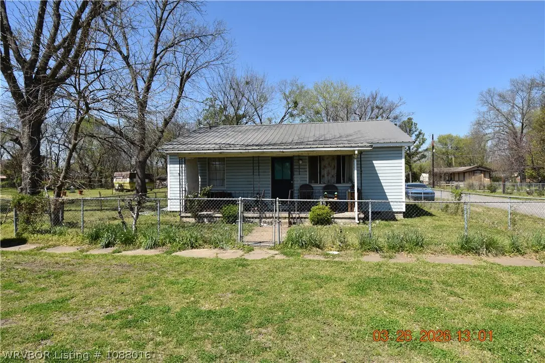401 Main Street, Sallisaw, OK 74955 - #1