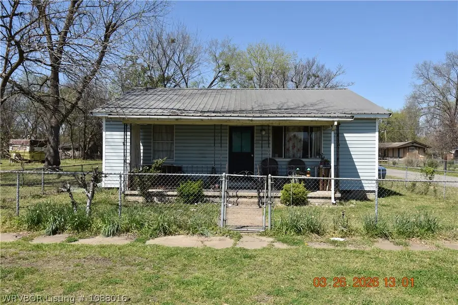 401 Main Street, Sallisaw, OK 74955 - #2