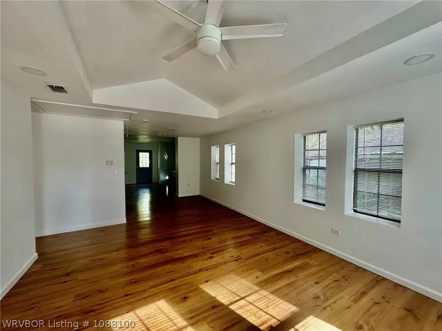 606 Noble Street, Poteau, OK 74953 - #2