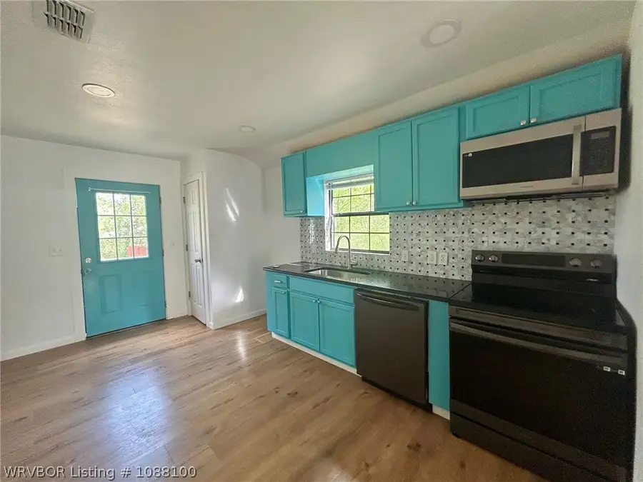 606 Noble Street, Poteau, OK 74953 - #3