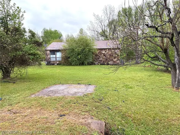 904 Alma Avenue, Mulberry, AR 72947