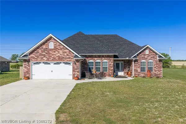 2053 Prairie Fire Drive, Sallisaw, OK 74955