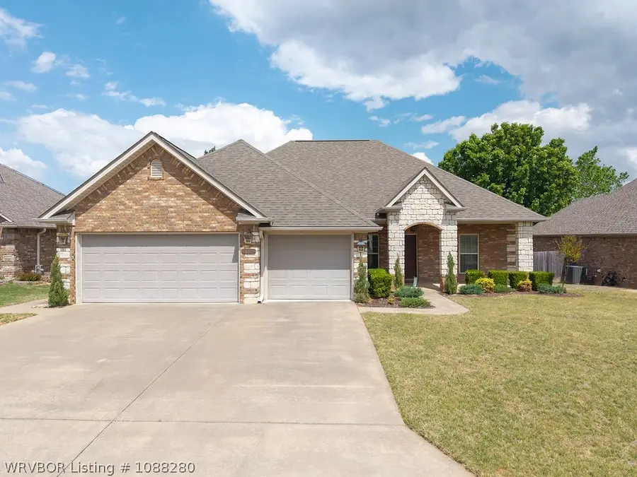 8009 Bridgewood Lane, Fort Smith, AR 72916 - #2