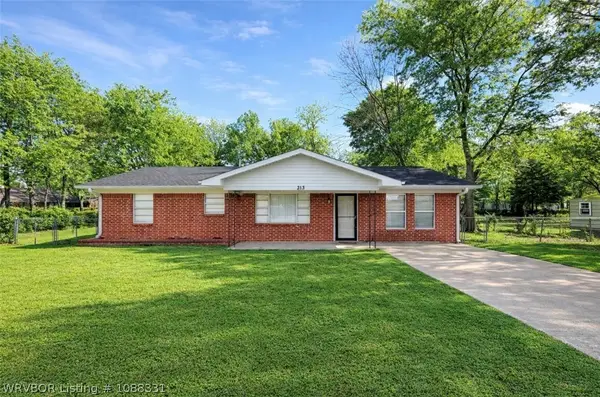 313 W Port Arthur Avenue, Sallisaw, OK 74955