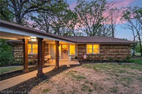 316 Bronzewood Lane, Van Buren, AR 72956