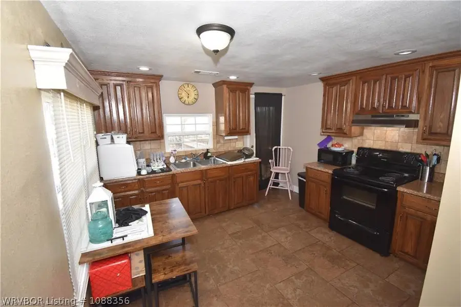 368 N Ellsworth Avenue, Booneville, AR 72927 - #3