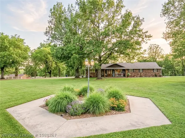 110662 S 4750 Road, Muldrow, OK 74948