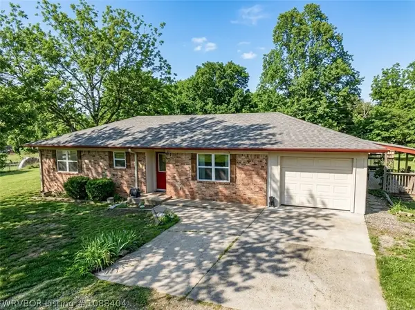333 Powell Lane, Cedarville, AR 72932