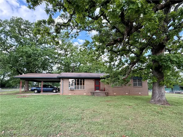 20 W Ellington Street, Magazine, AR 72943