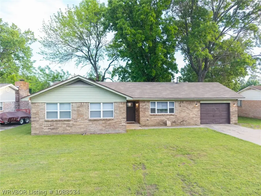 202 S 21st Terrace, Fort Smith, AR 72908 - #3