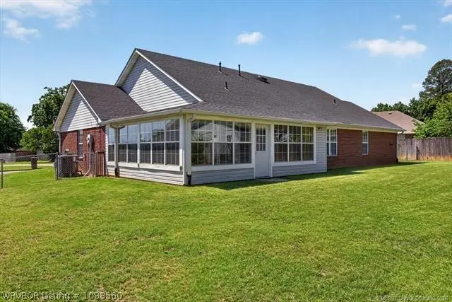 1602 Cottonwood Drive, Poteau, OK 74953 - #3