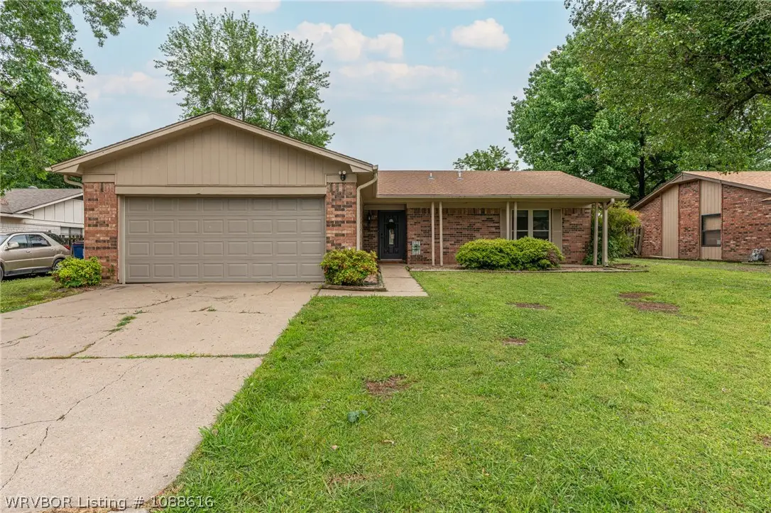 9225 Bryn Mawr Circle, Fort Smith, AR 72908 - #1