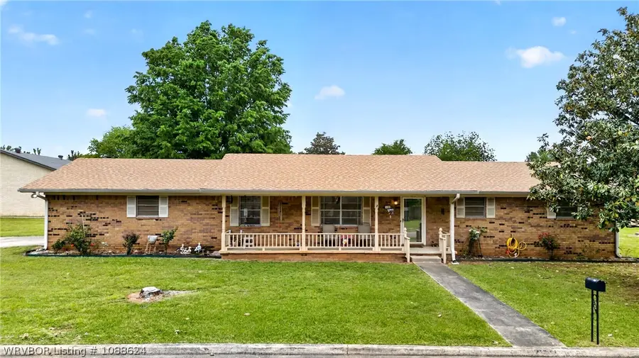 104 Wedgewood Drive, Poteau, OK 74953 - #2