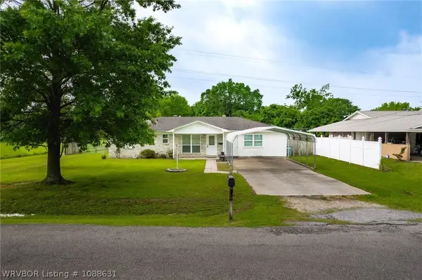 616 Sequoyah Drive, Sallisaw, OK 74955