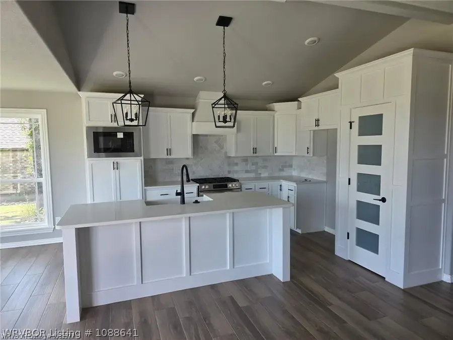 1038 Mourning Dove, Barling, AR 72923 - #2