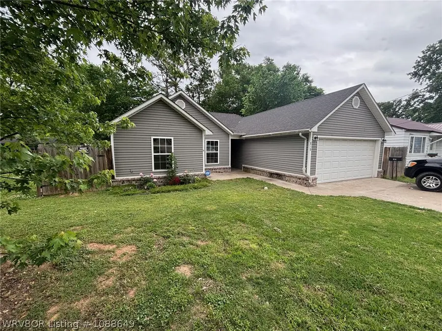 818 N 3rd Street, Ozark, AR 72949 - #3