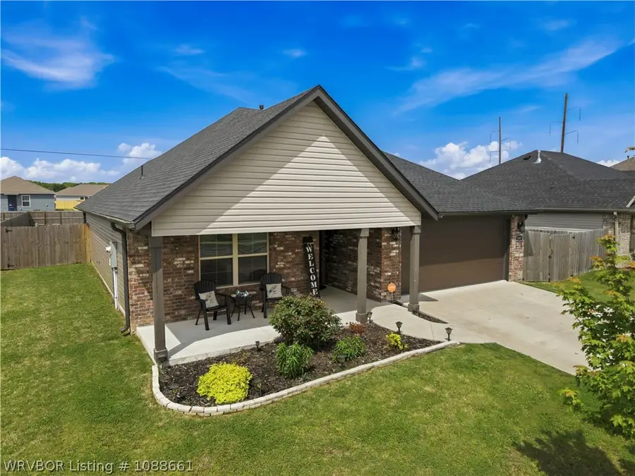 1807 E Endura Park Drive, Siloam Springs, AR 72761 - #3