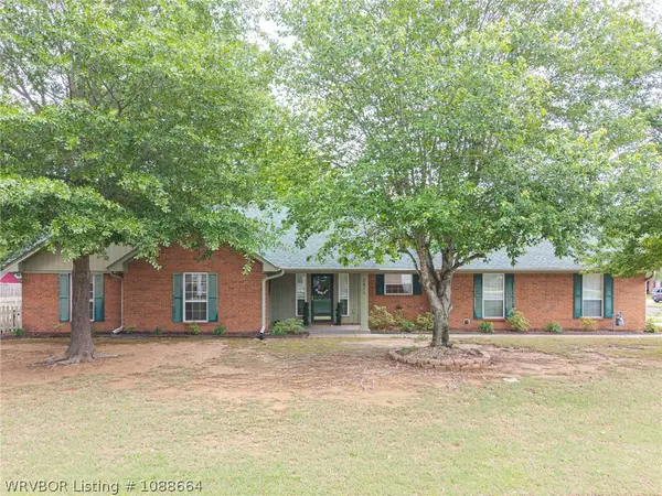 2439 Brookhaven Drive, Alma, AR 72921