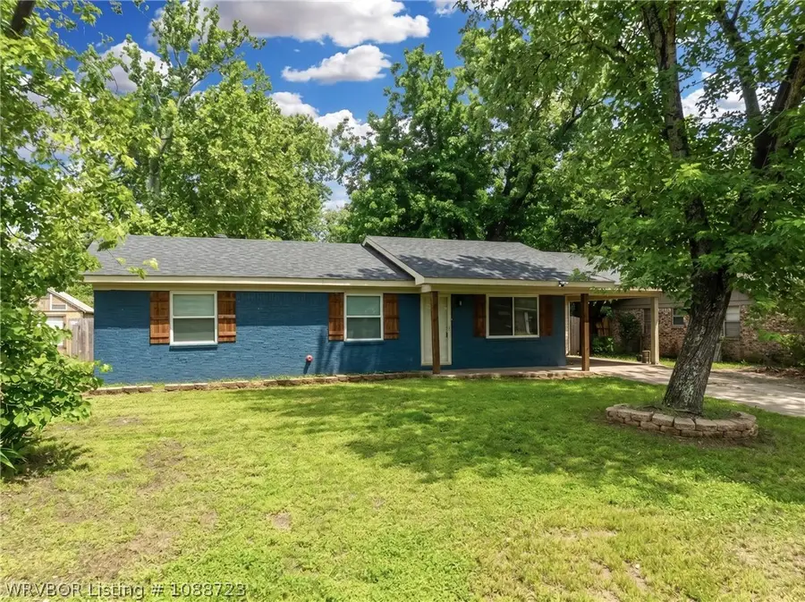 1208 N 26th Street, Van Buren, AR 72956 - #2