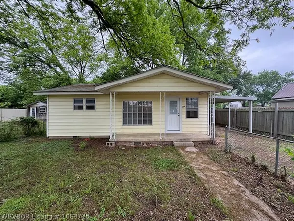 309 Chickasaw Avenue, Sallisaw, OK 74955