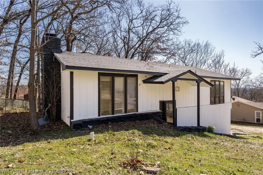 1106 N 21st Street, Van Buren, AR 72956 - #2