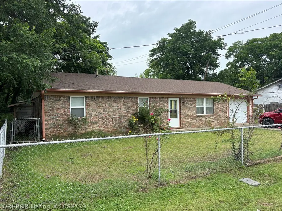 904 S Witte Street, Poteau, OK 74953 - #2