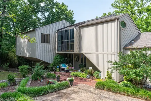 2709 Heather Oaks Way, Fort Smith, AR 72908