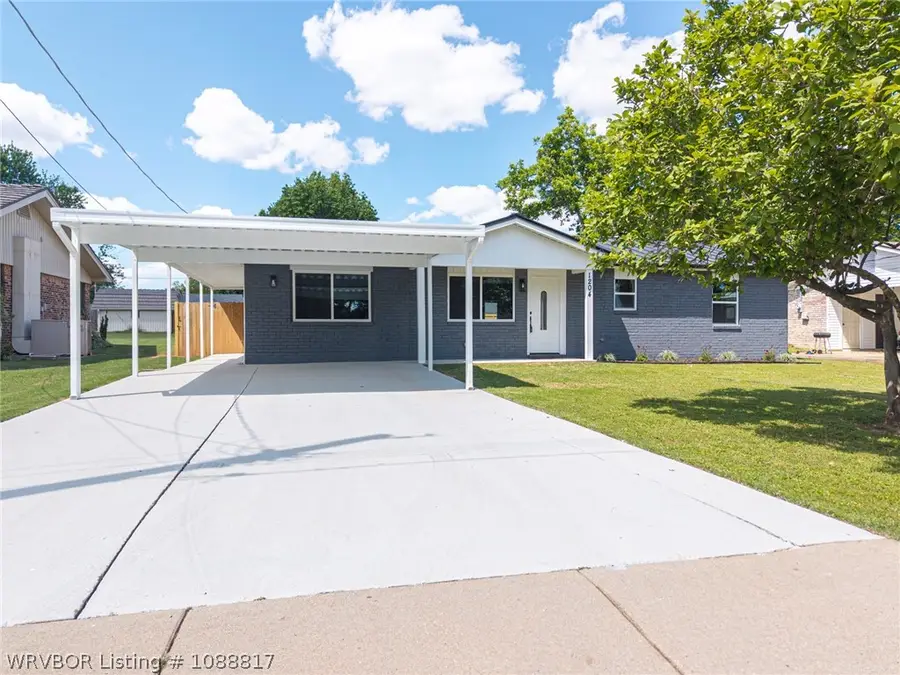 1204 D Street, Barling, AR 72923 - #2