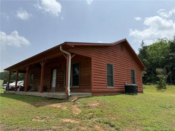 517 Red Barn Antique Road, Paris, AR 72855