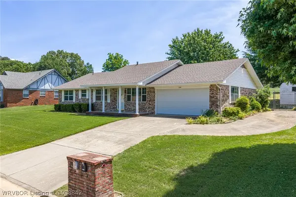 1104 Northview Drive, Van Buren, AR 72956