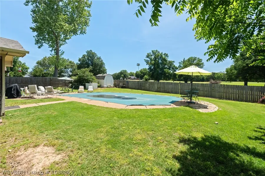 2704 E Phillips Avenue, Sallisaw, OK 74955 - #3