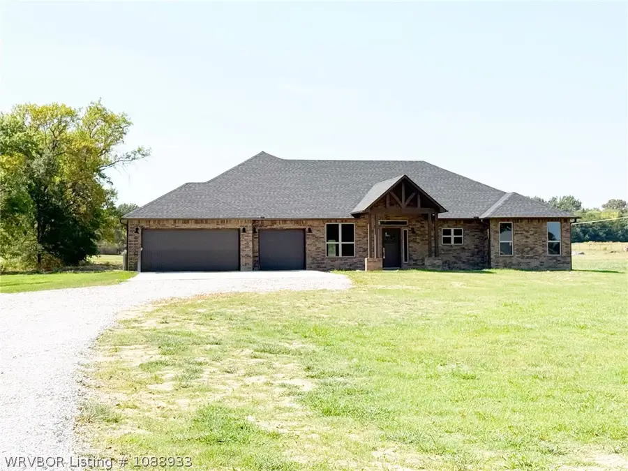 1088 W Pinto Avenue, Sallisaw, OK 74955 - #2