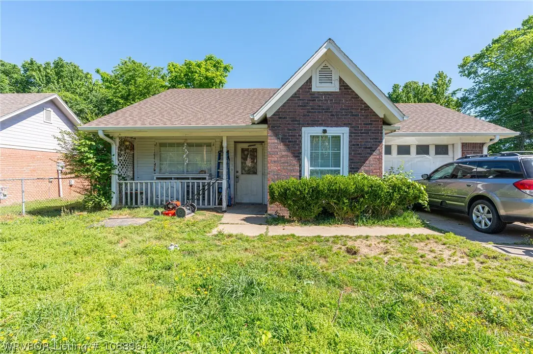 326 London Street, Alma, AR 72921 - #1
