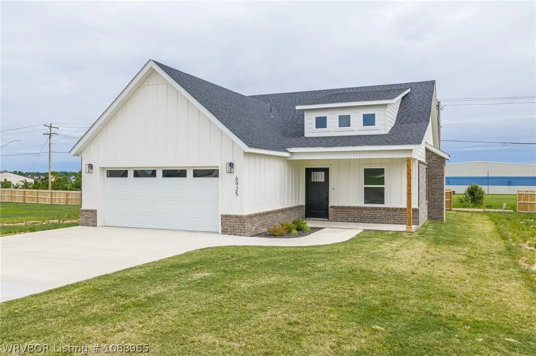 6925 Spruce Street, Fort Smith, AR 72916 - #1