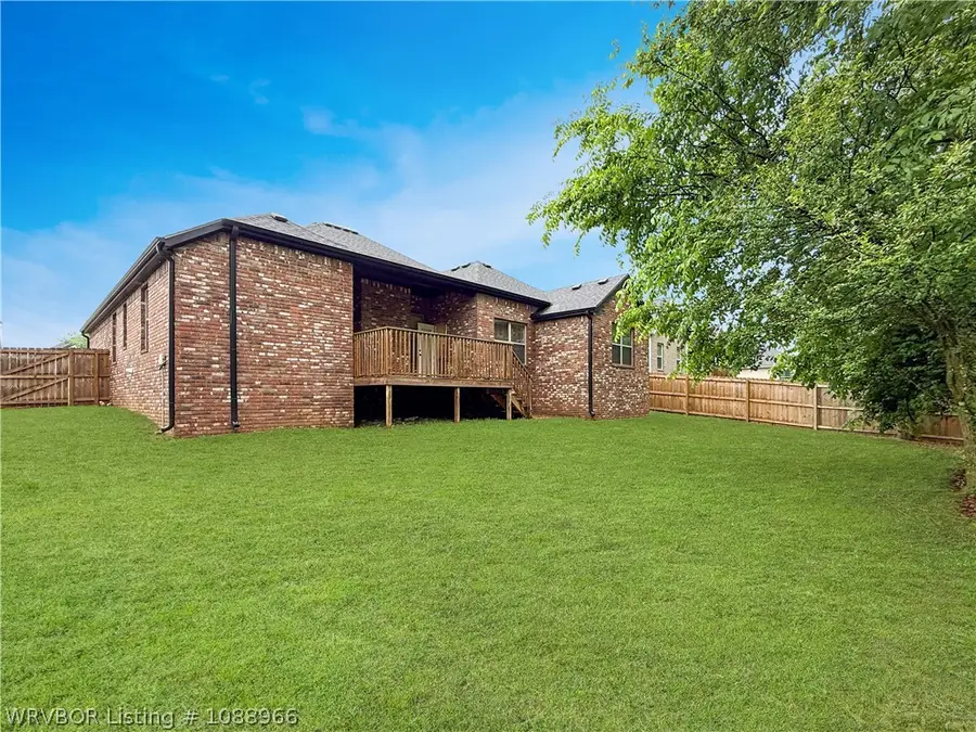 1593 N Quincy Avenue, Fayetteville, AR 72704 - #2