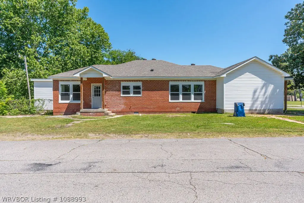 1328 S Bluff Avenue, Fort Smith, AR 72901 - #1