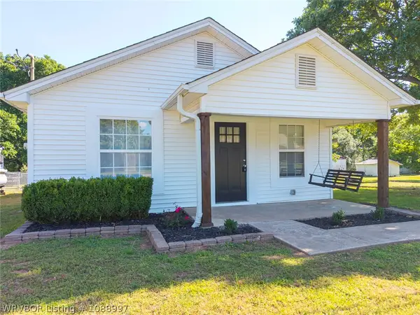 715 Maple Shade, Alma, AR 72921