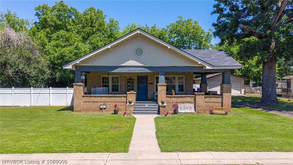 615 E Short Mountain Street, Paris, AR 72855 - #1