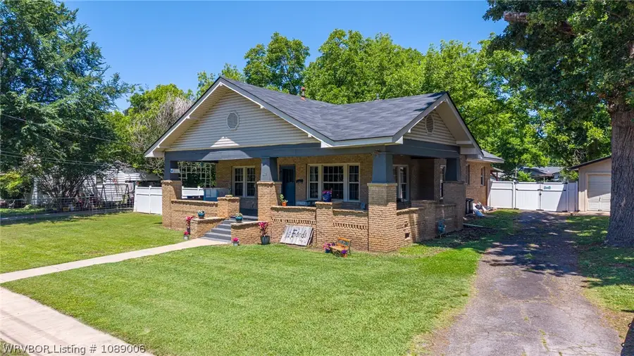 615 E Short Mountain Street, Paris, AR 72855 - #2