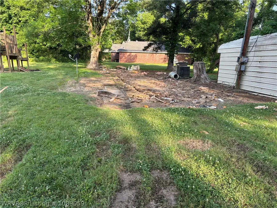 511 Carter Avenue, Mulberry, AR 72947 - #2