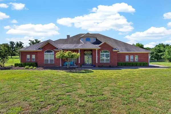 303 Fine Place, Alma, AR 72921