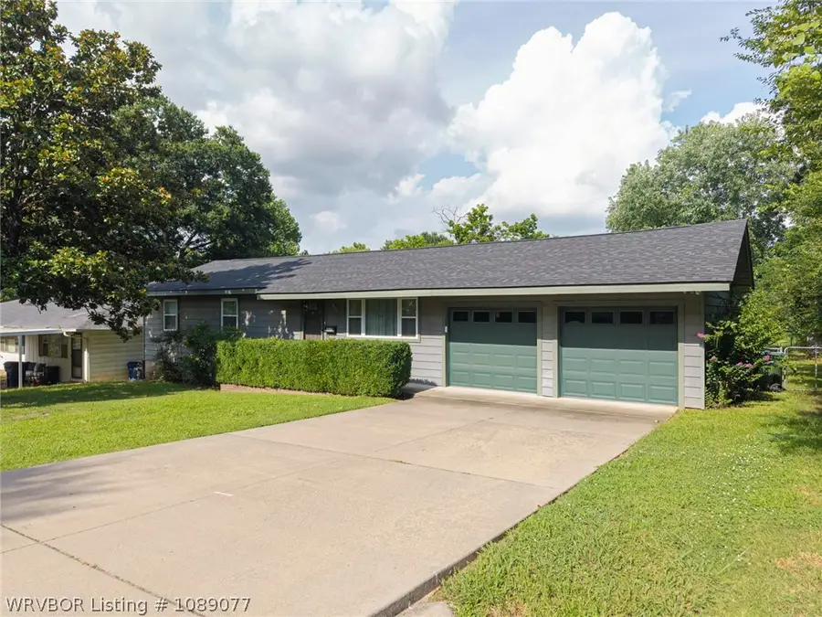 4615 S 29th Street, Fort Smith, AR 72901 - #2